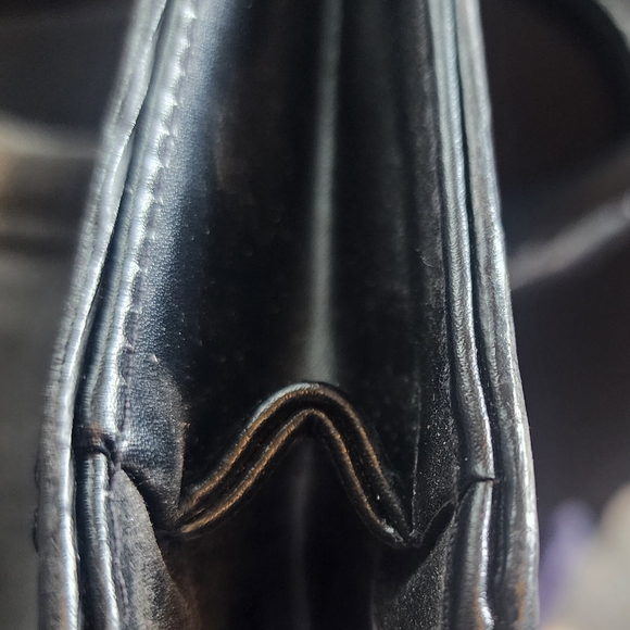 Louis Vuitton epi triangle long clutch - Picture 13 of 14